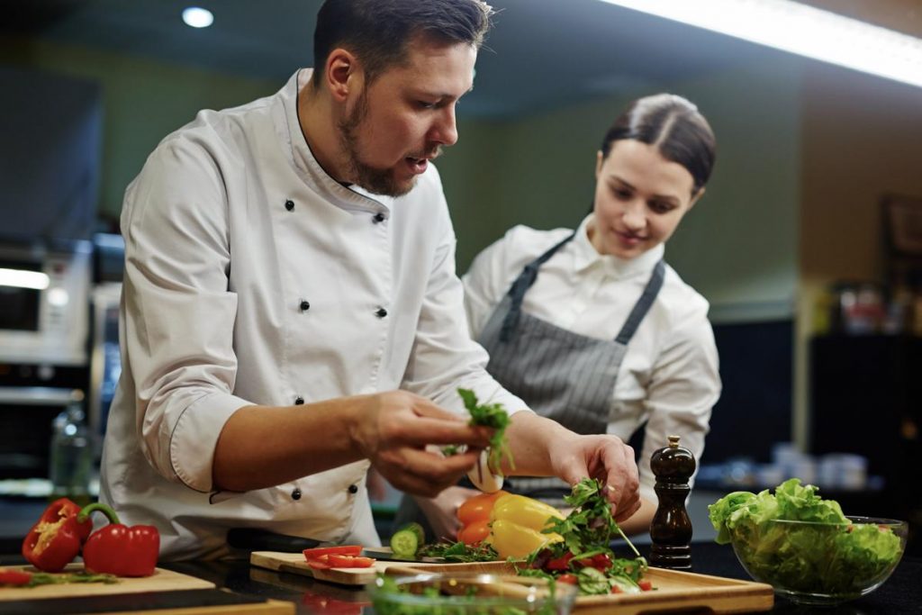Online culinary schools offer plenty of opportunities to develop a valuable professional network.